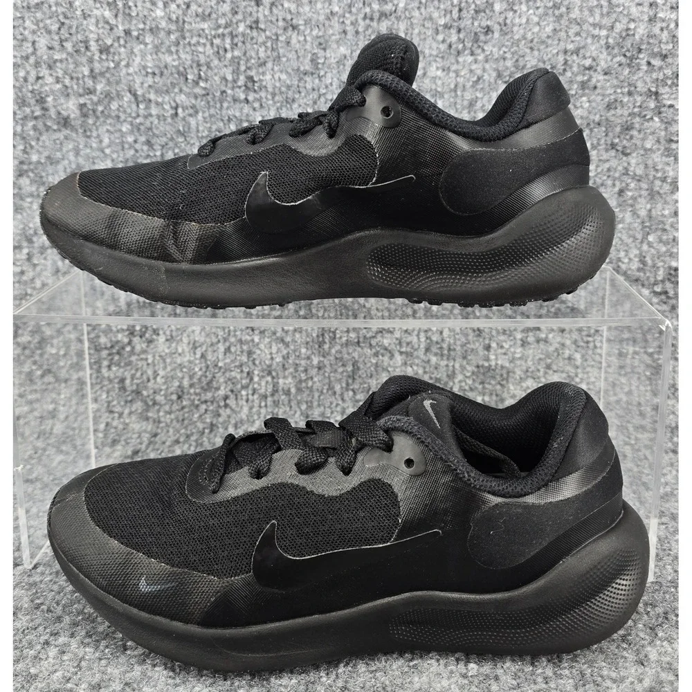 Nike Revolution 7 Running Shoes Kids Sz 3Y Black FB7689-001 Lightweight Sneakers